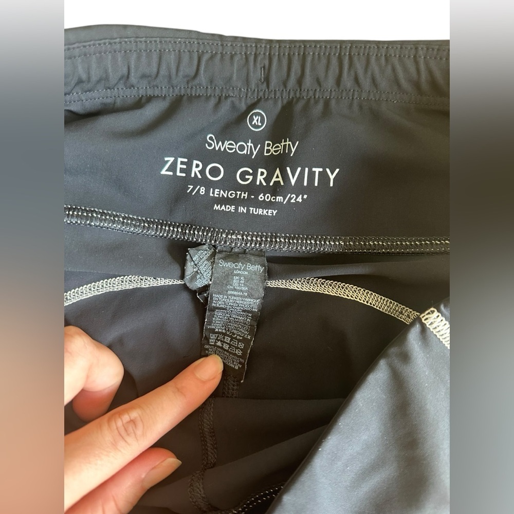 Sweaty Betty | Zero Gravity | 7/8 Length Legging | Black | Size XL - Picture 7 of 7